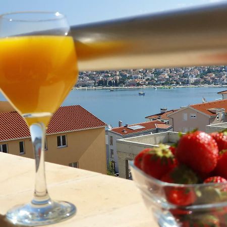 Apartment Tihana Trogir Exteriör bild