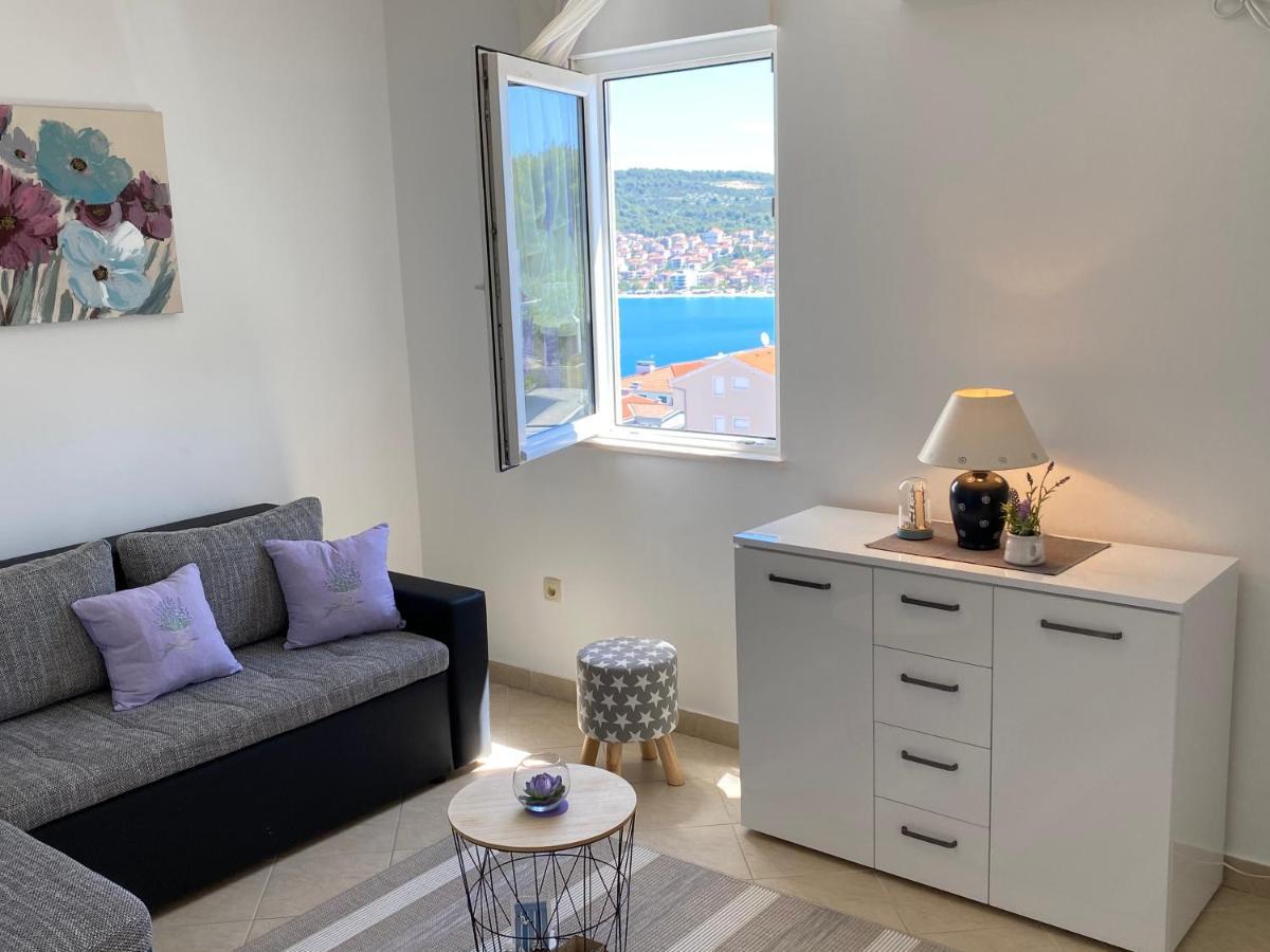 Apartment Tihana Trogir Exteriör bild