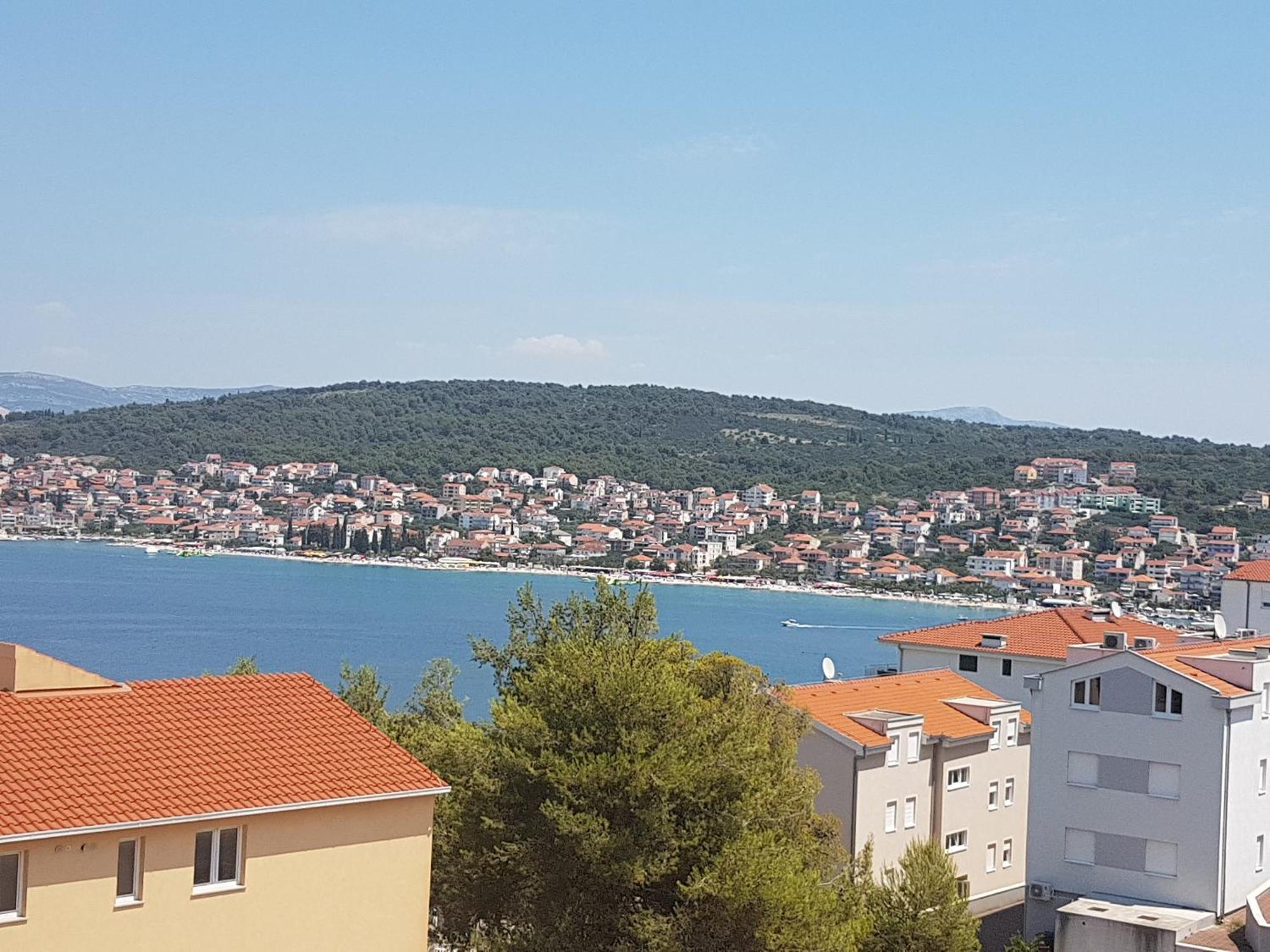 Apartment Tihana Trogir Exteriör bild